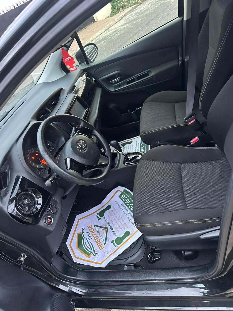 carros - Toyota Vitz 2019 8