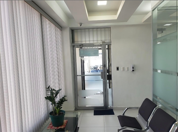 oficinas y locales comerciales - Oficina en zona céntrica de arroyo hondo 6