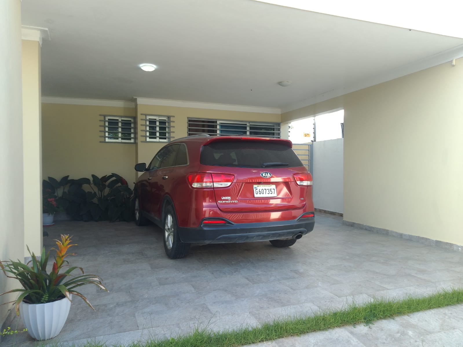 casas - CASA EN VENTA EN GURABO, SANTIAGO. 1