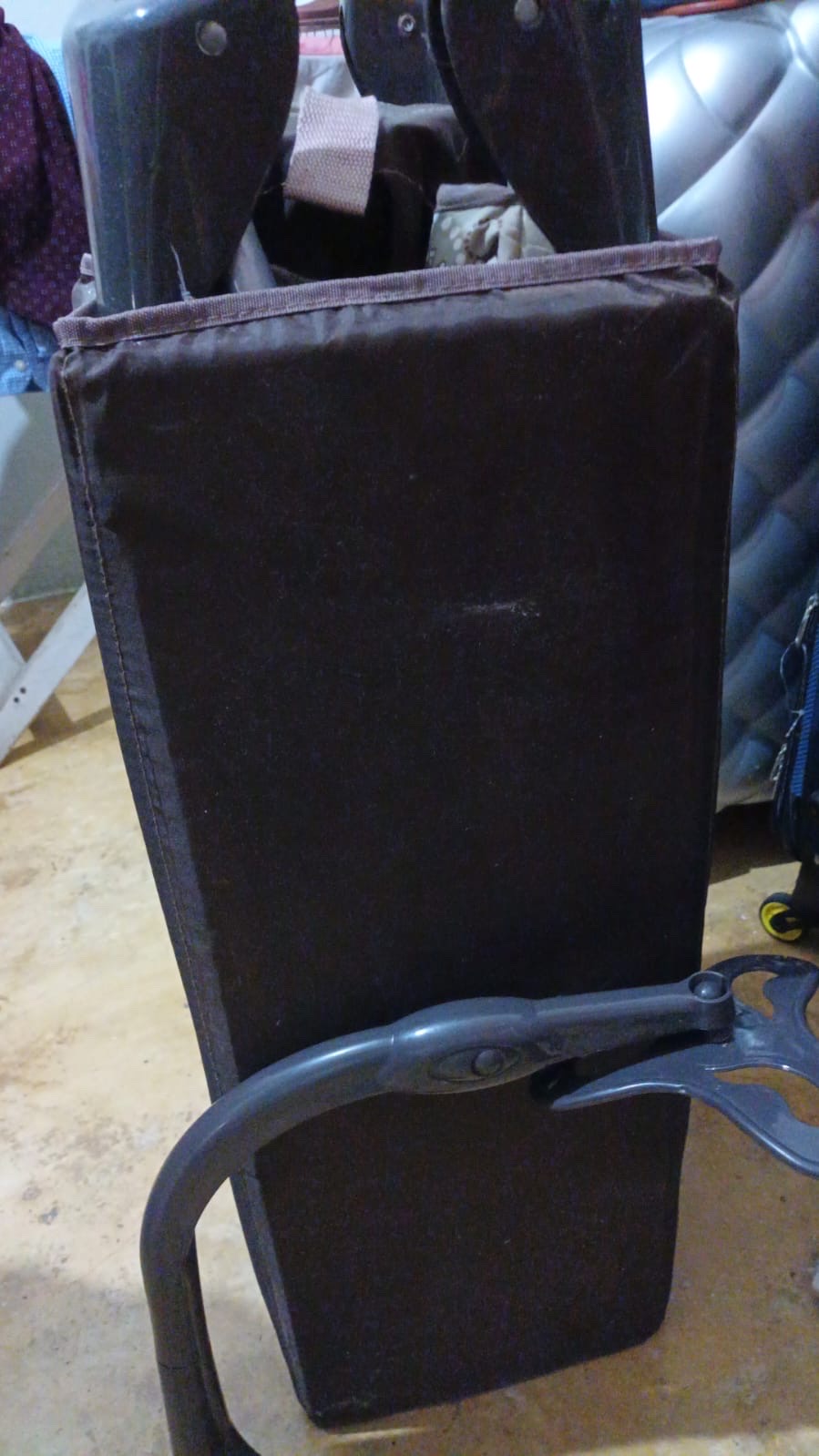 coches y sillas - corral y silla para bebé completo con su colchón  7