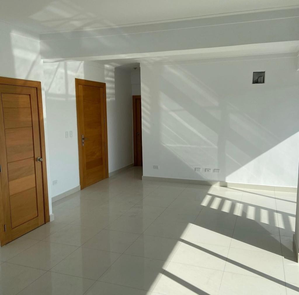 apartamentos - Alquiler Apartamento en  Evaristo Morales  de Dos Habitaciones. 6