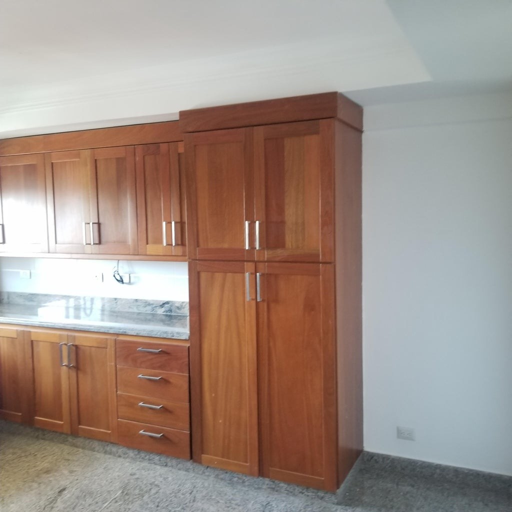 oficinas y locales comerciales - Bello y amplio pent-house ubicado en la zona exclusiva de Bella Vista 8