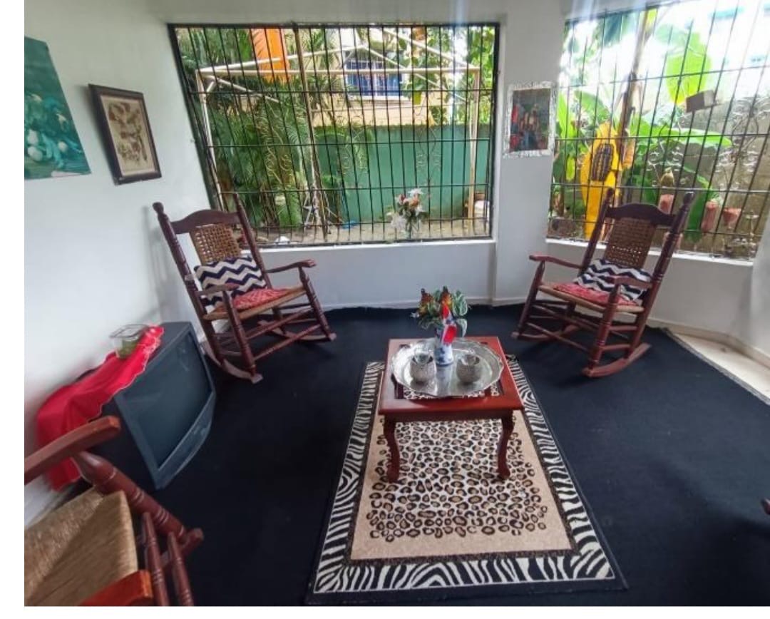 apartamentos - Vendo casa Alameda dos niveles 5 hab con baño dos  2