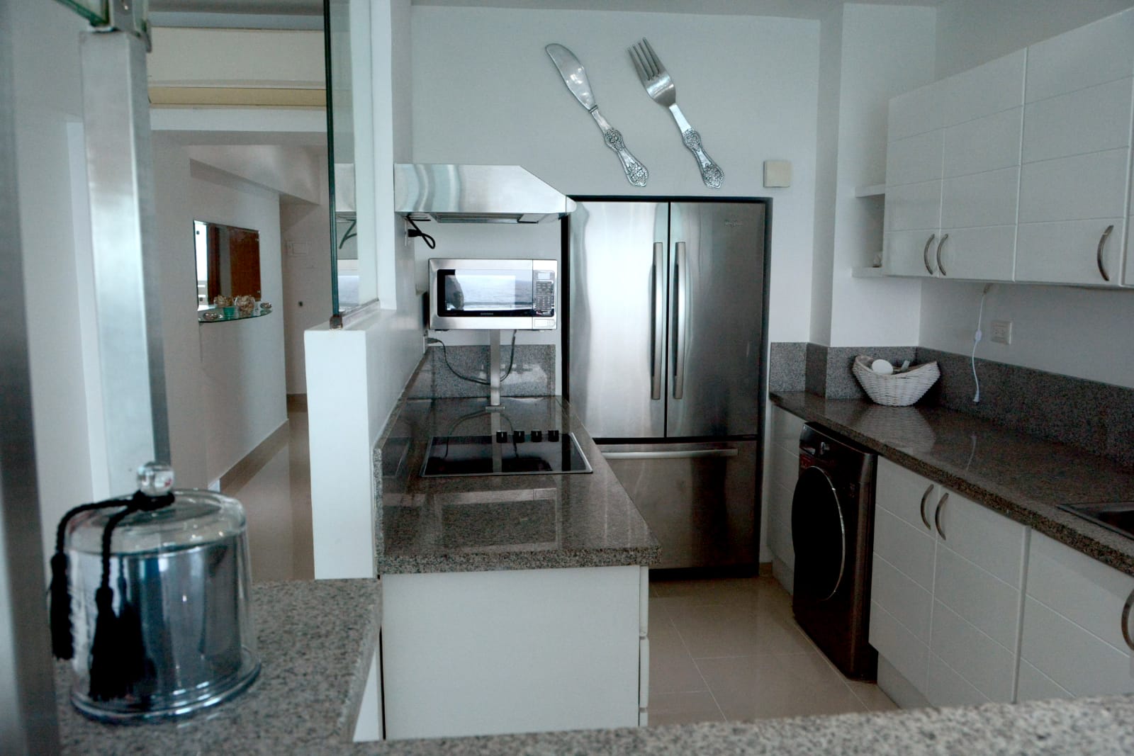apartamentos - *MALECÓN CON EXCELENTE VISTA AL MAR DECORADO IMPECABLE* 7