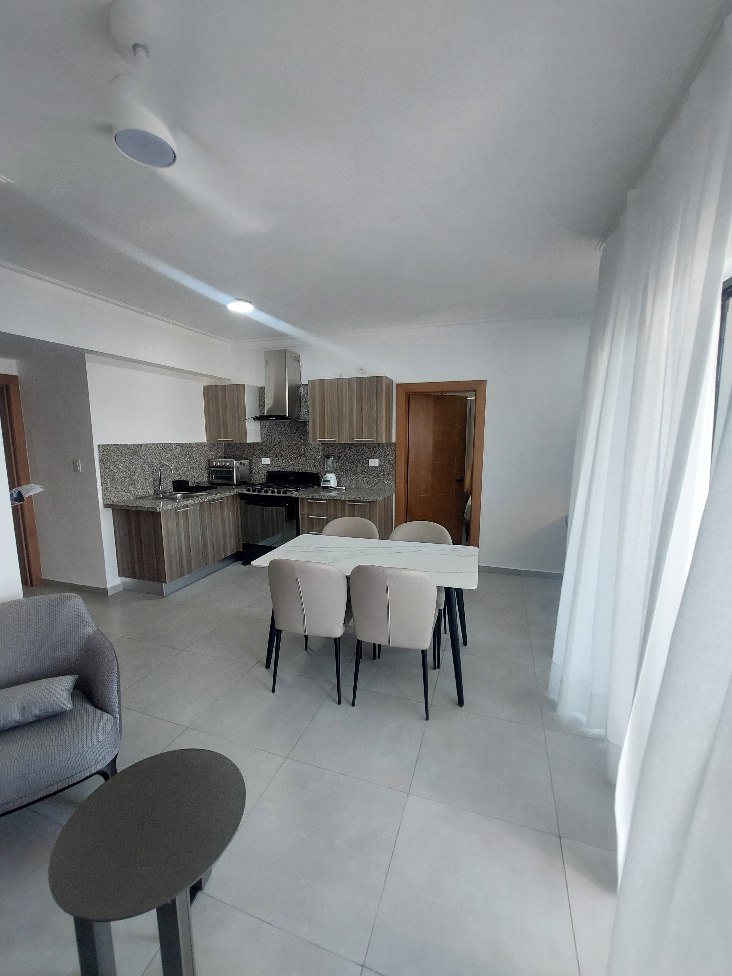 apartamentos - Apartamento nuevo amueblado en torre con amenidade 3