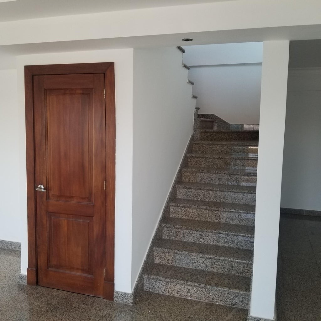 oficinas y locales comerciales - Bello y amplio pent-house ubicado en la zona exclusiva de Bella Vista 9