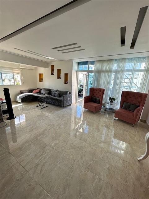 apartamentos - Venta de penthouse de 3 niveles en el mirador sur con 335mts Distrito Nacional  2