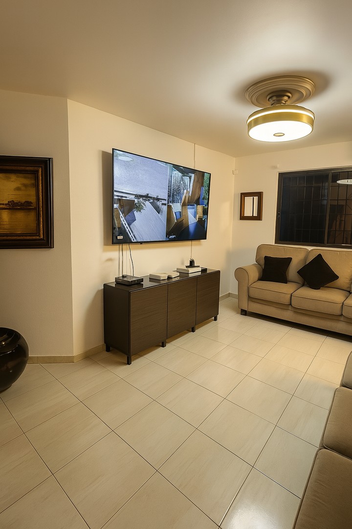 casas - VENDO Casa Para Fines Comercial en Esquina Estratégica en Viejo Arroyo Hondo 7
