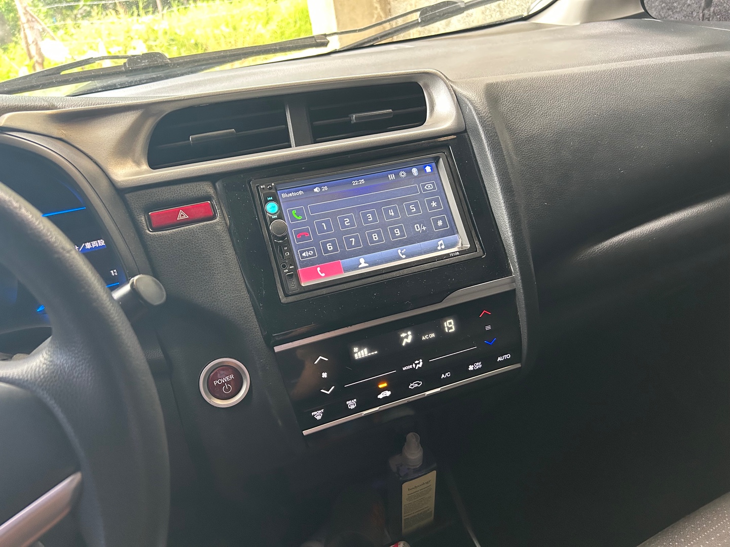 carros - Honda Fit Hybrid 2015 de 4 puertas y bajo consumo de gasolina  9