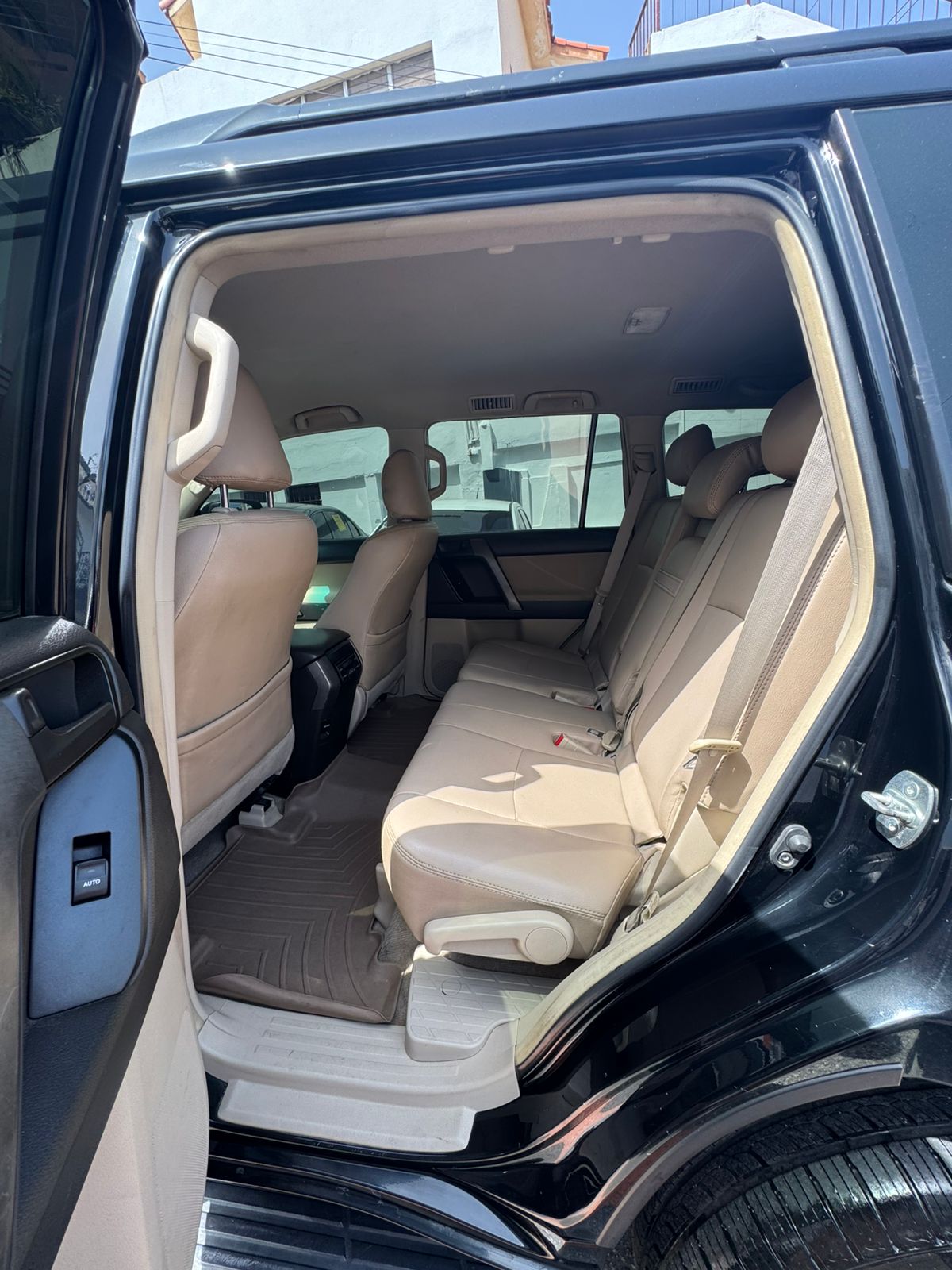 jeepetas y camionetas - Toyota Land Cruiser Prado TX 2011 6