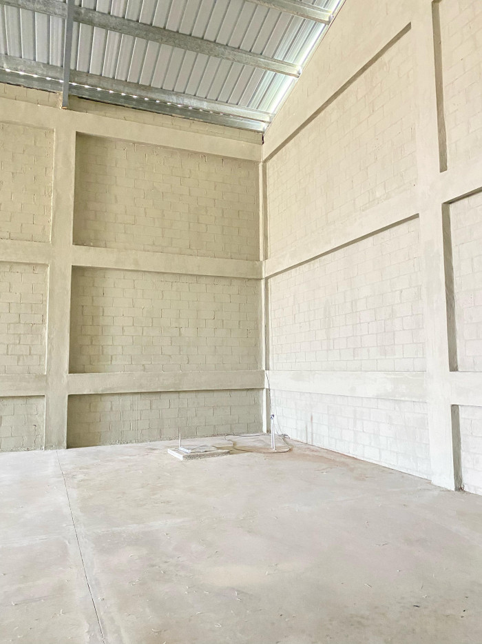 oficinas y locales comerciales - alquiler de nave comercial en brisa del este 4