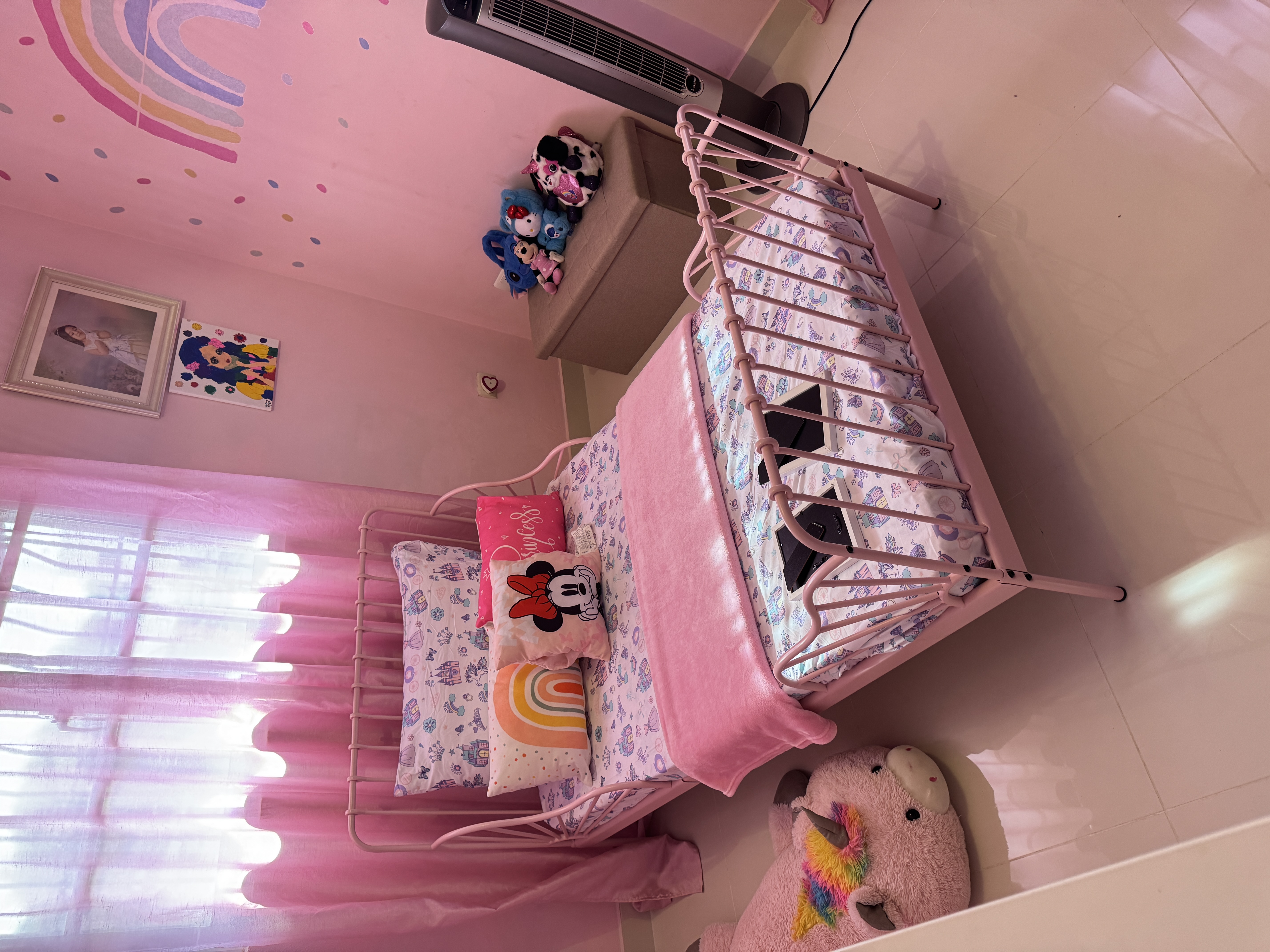 muebles - Cama y gavetero de niña  1
