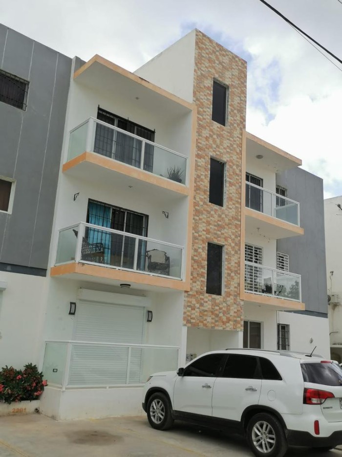 apartamentos - VENDO DE OPORTUNIDAD APARTAMENTO 3 HAB. EN LA ROMANA