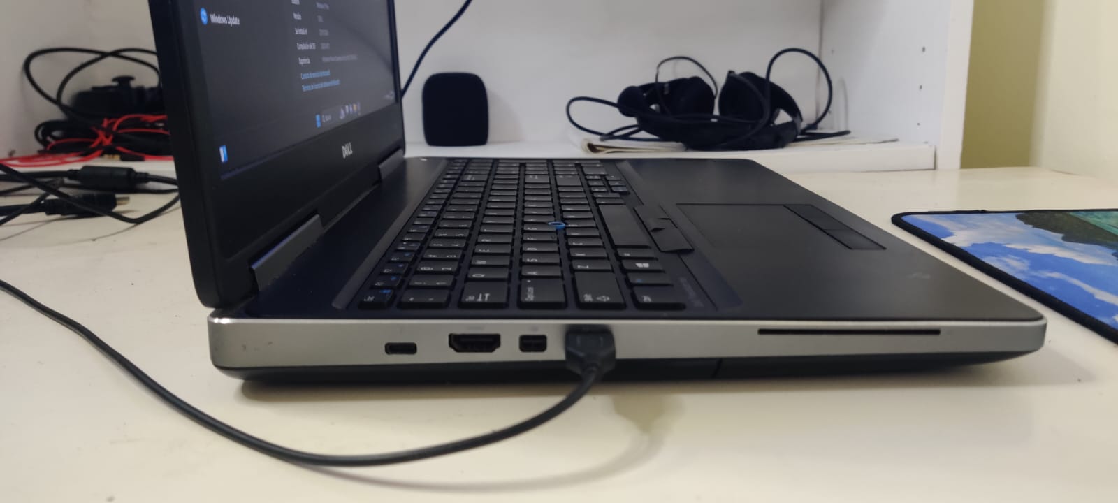 computadoras y laptops - Laptop usada en buen estado, buen precio  2