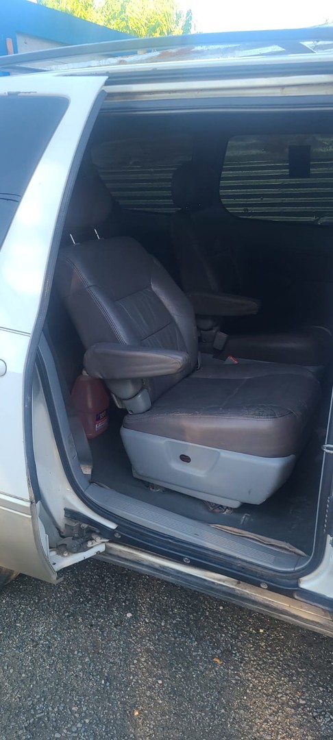 jeepetas y camionetas - Toyota sienna xl 2,000 7