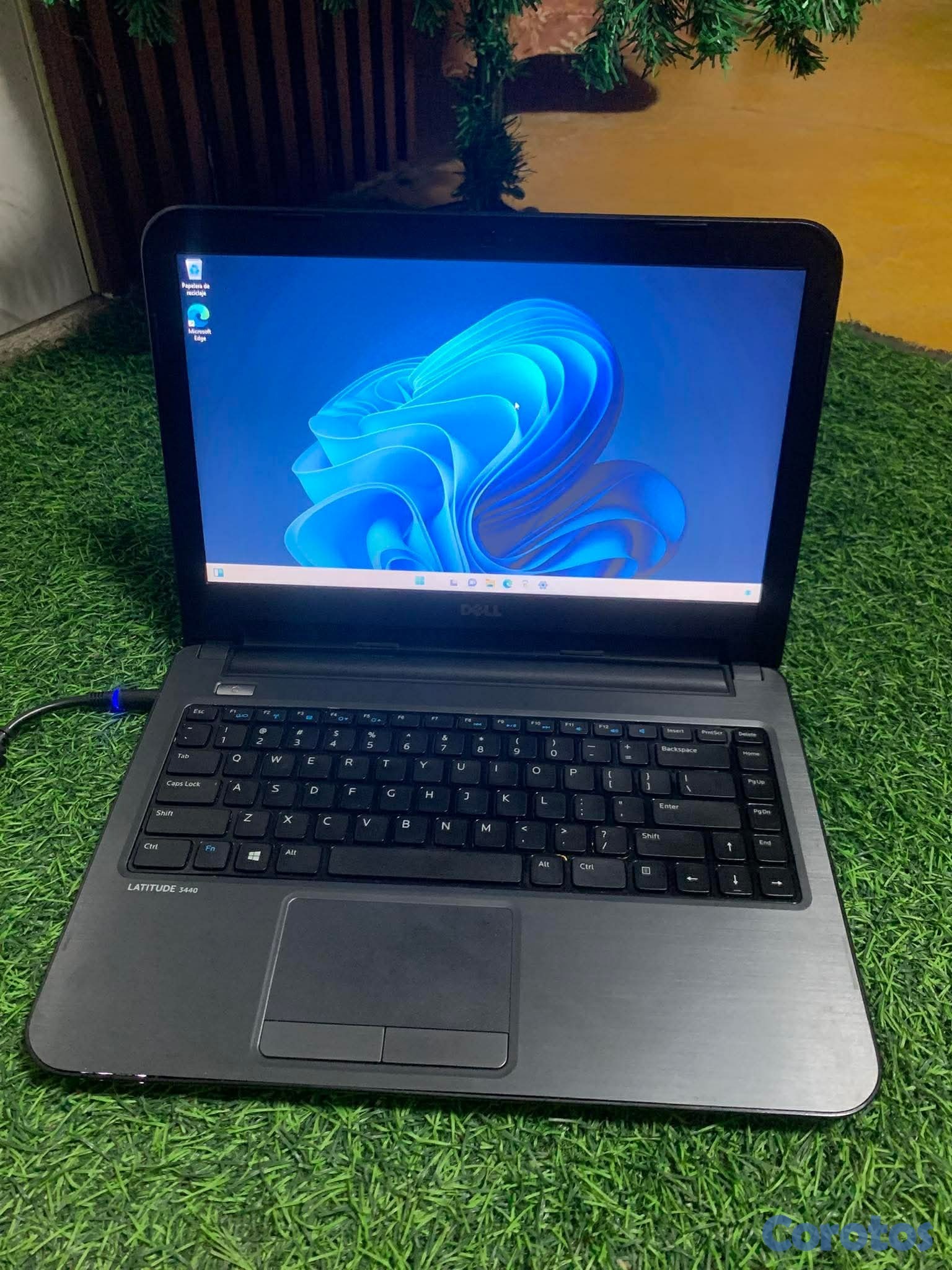 computadoras y laptops - Laptop Dell Intel Core i5-4ta generación  3