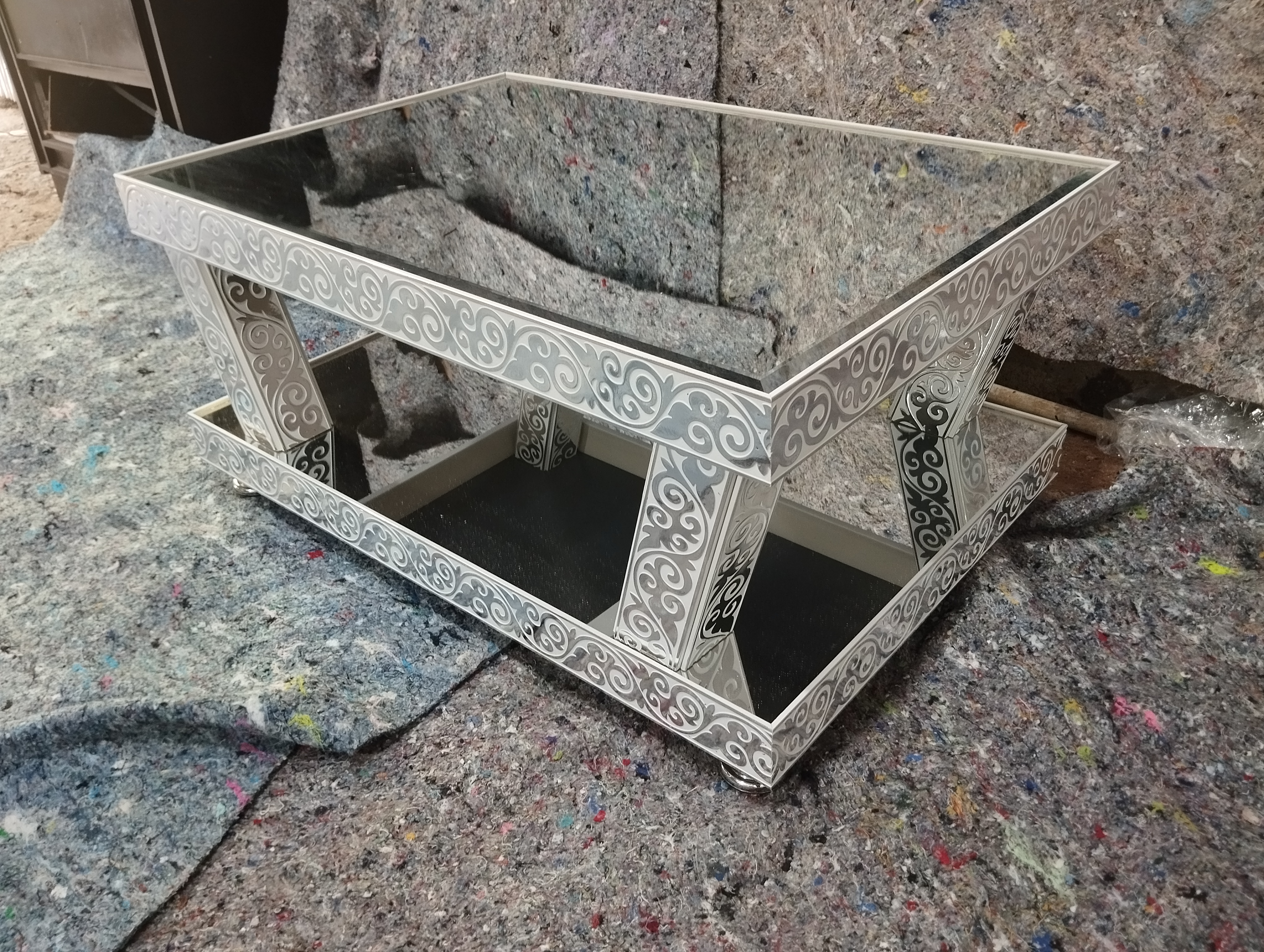decoración y accesorios - Mesa de centro o para mueble en cristal  2
