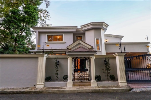 casas - Venta de casa majestuosa ubicada en Arroyo Hondo con 523mts Santo Domingo 0