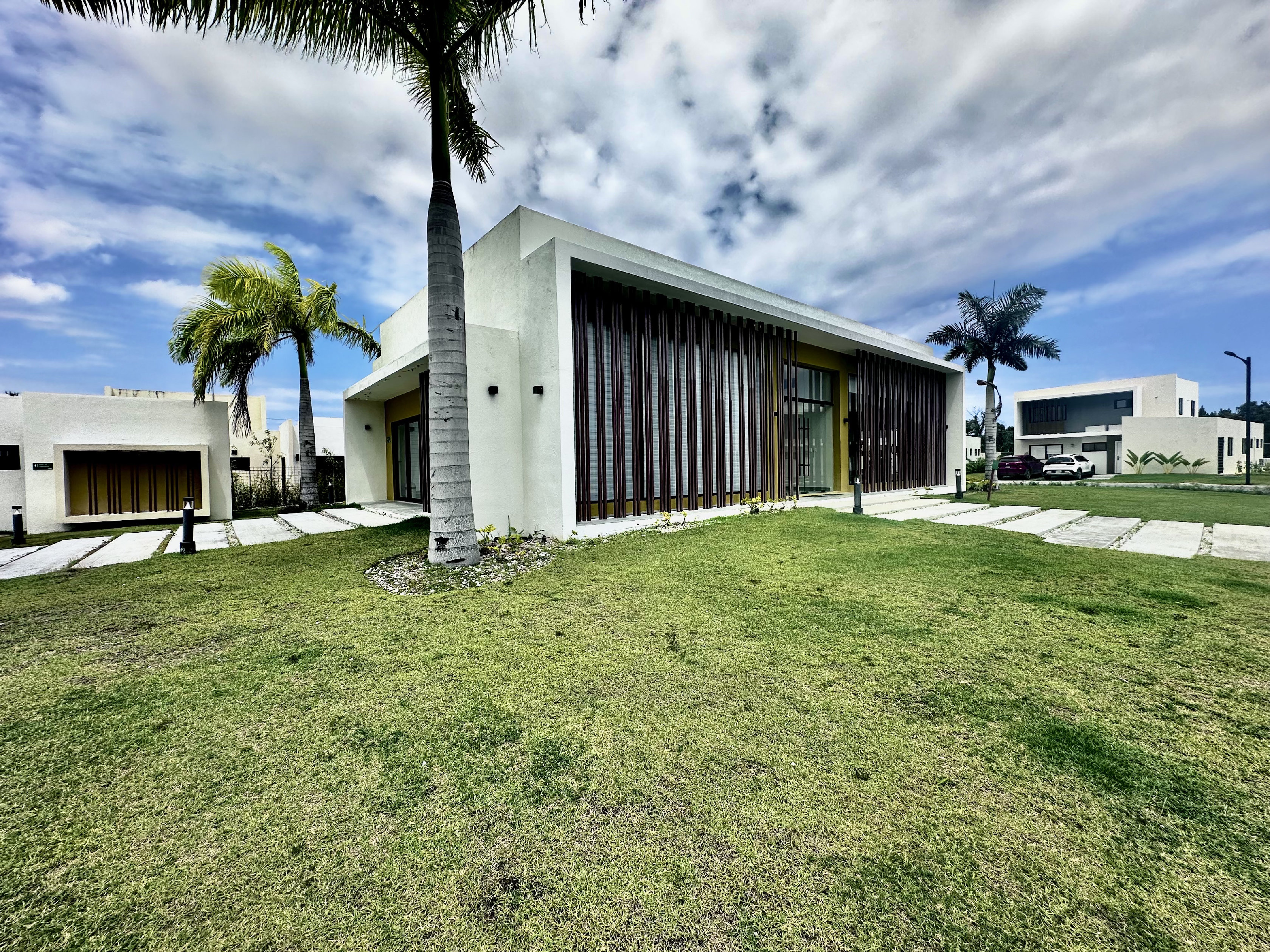 casas vacacionales y villas - Escapada Perfecta: Villa Segura con Piscina y Gym 7