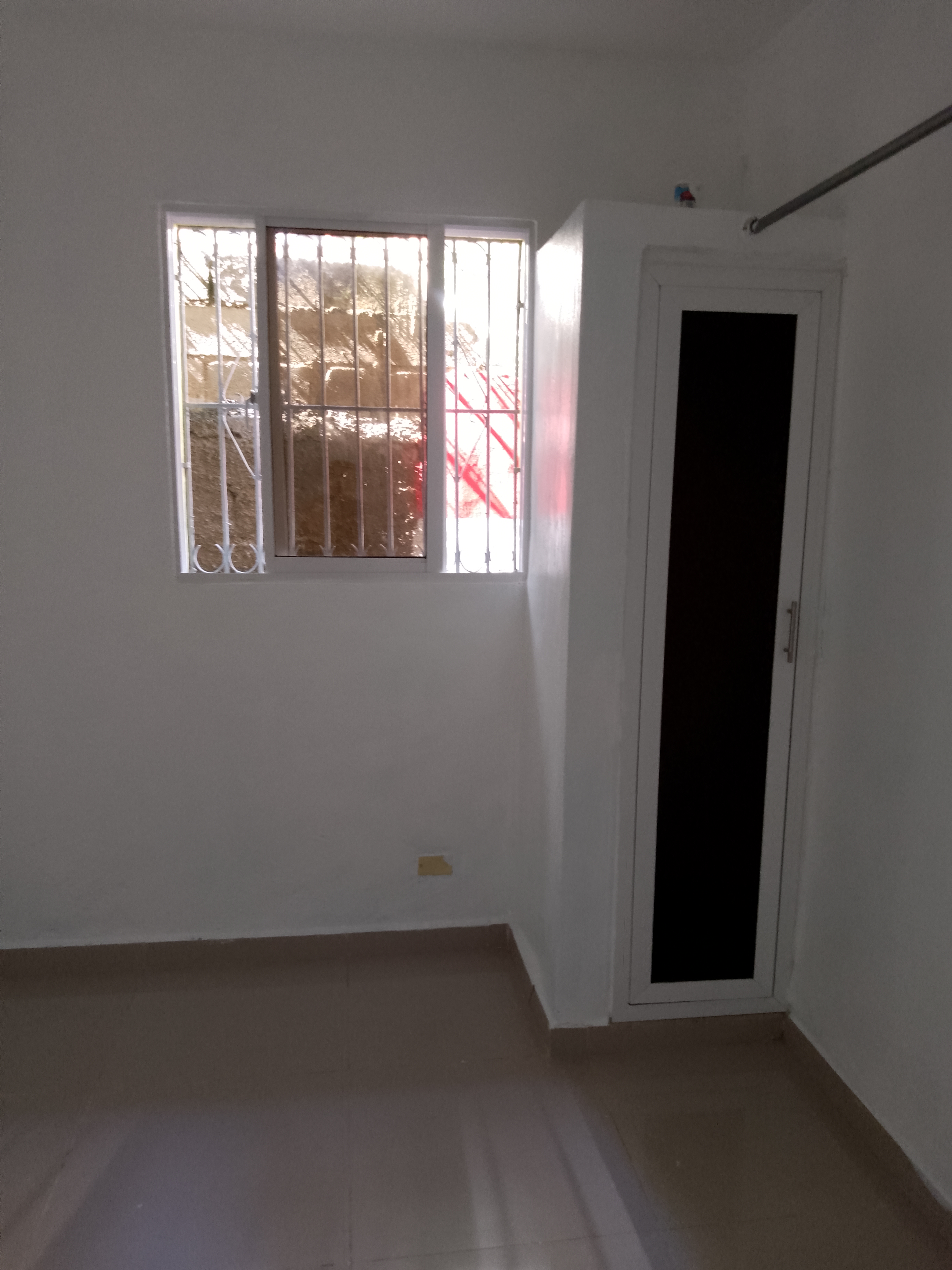 apartamentos - Se alquila apartamento 2 habitaciones 1 baño, nivel parqueo. 8