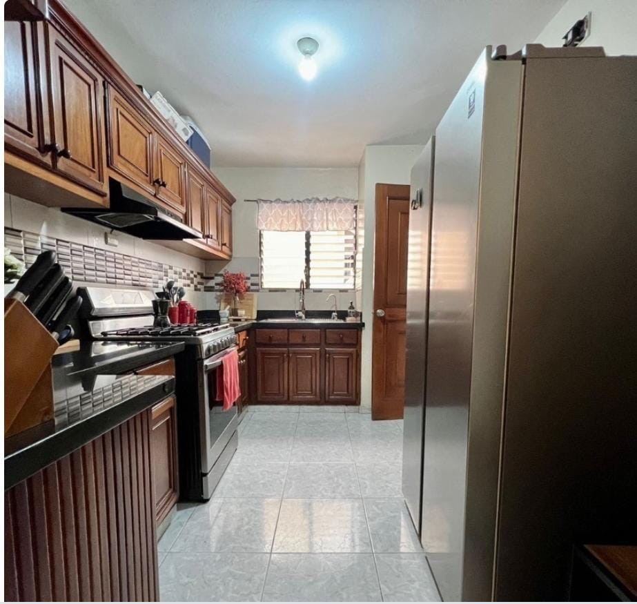apartamentos - Apartamento en Evaristo Morales 4to piso sin ascensor 1