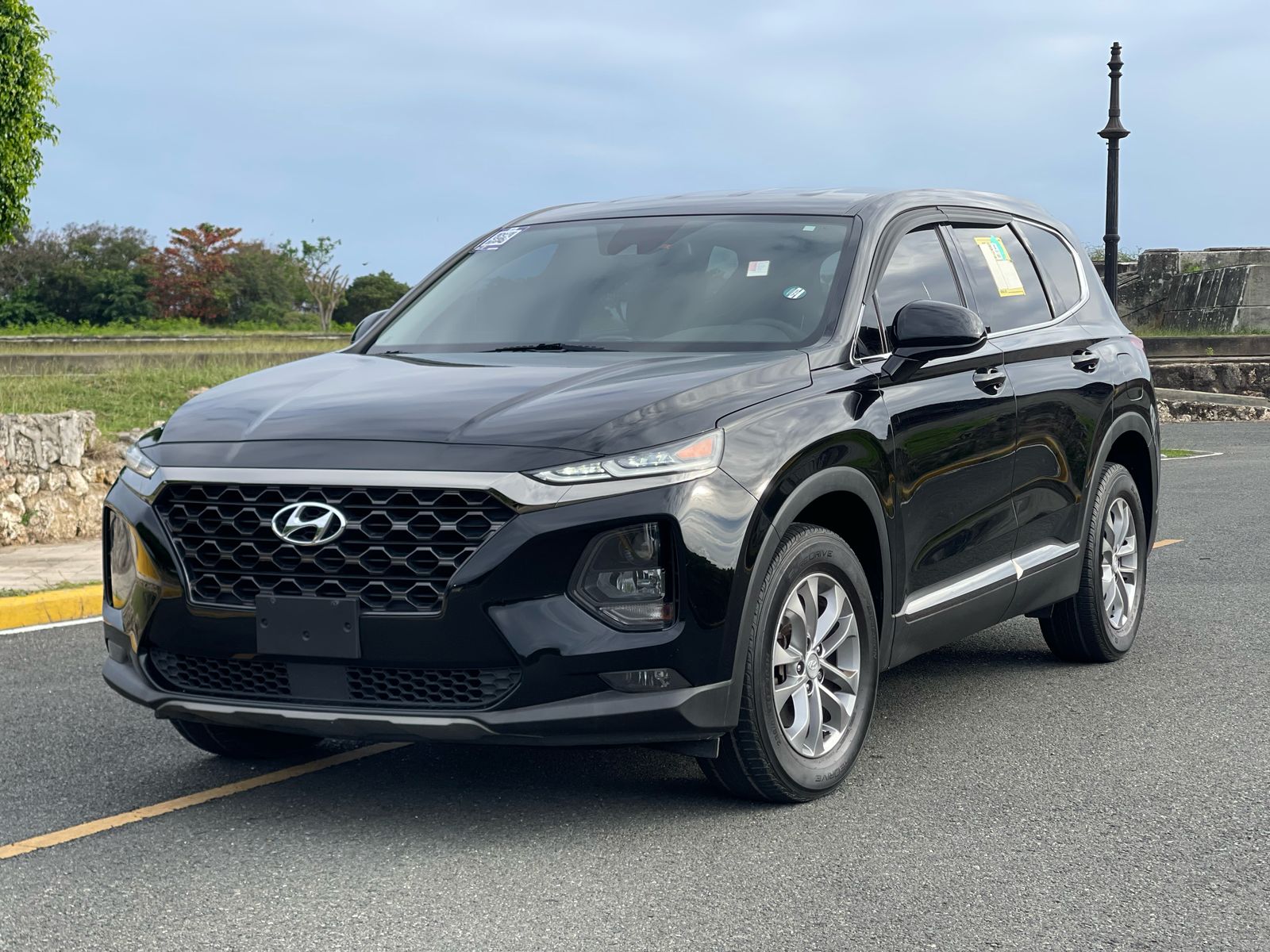 jeepetas y camionetas - Hyundai Santa Fe SEL 2019 clean carfax 5
