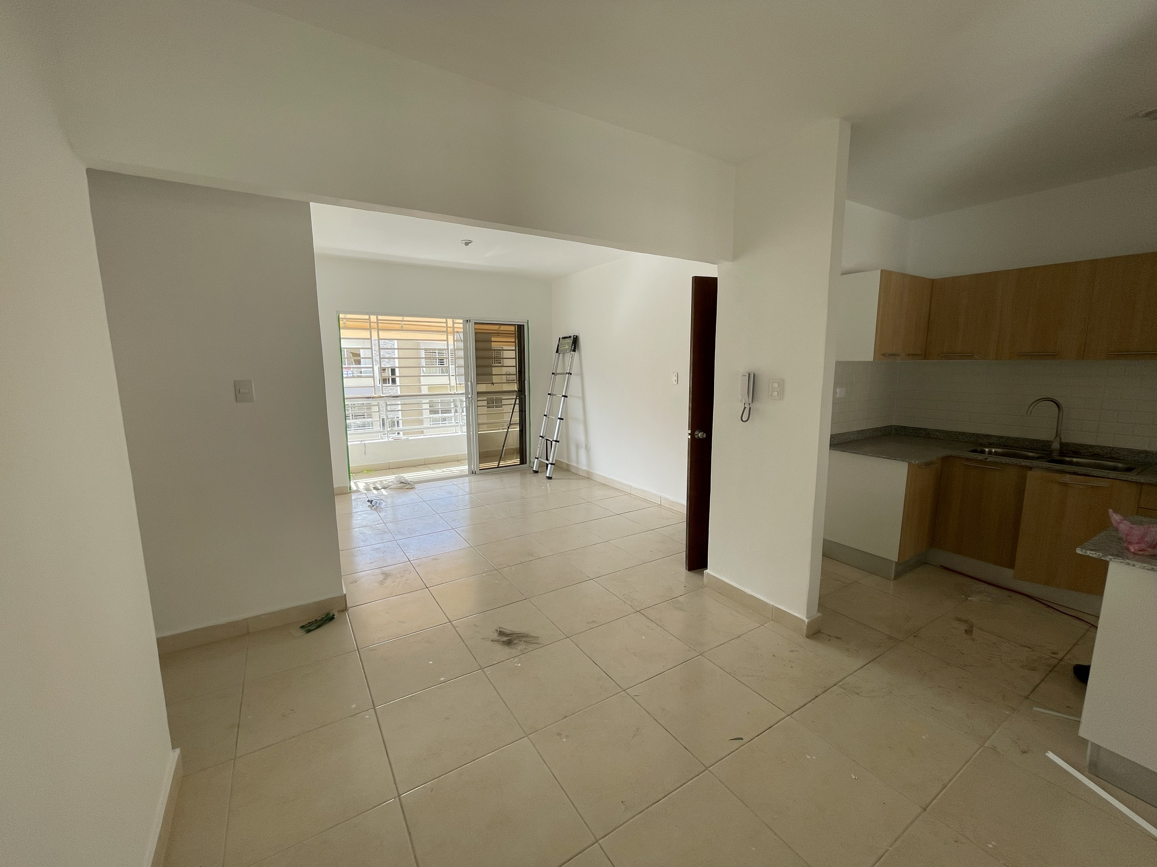 apartamentos - Apartamento en Venta de 3 Habitaciones San Isidro 2