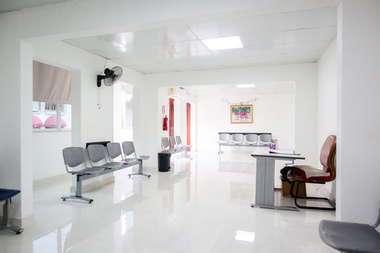 oficinas y locales comerciales - Alquiler de consultorios médicos en Gazcue 4