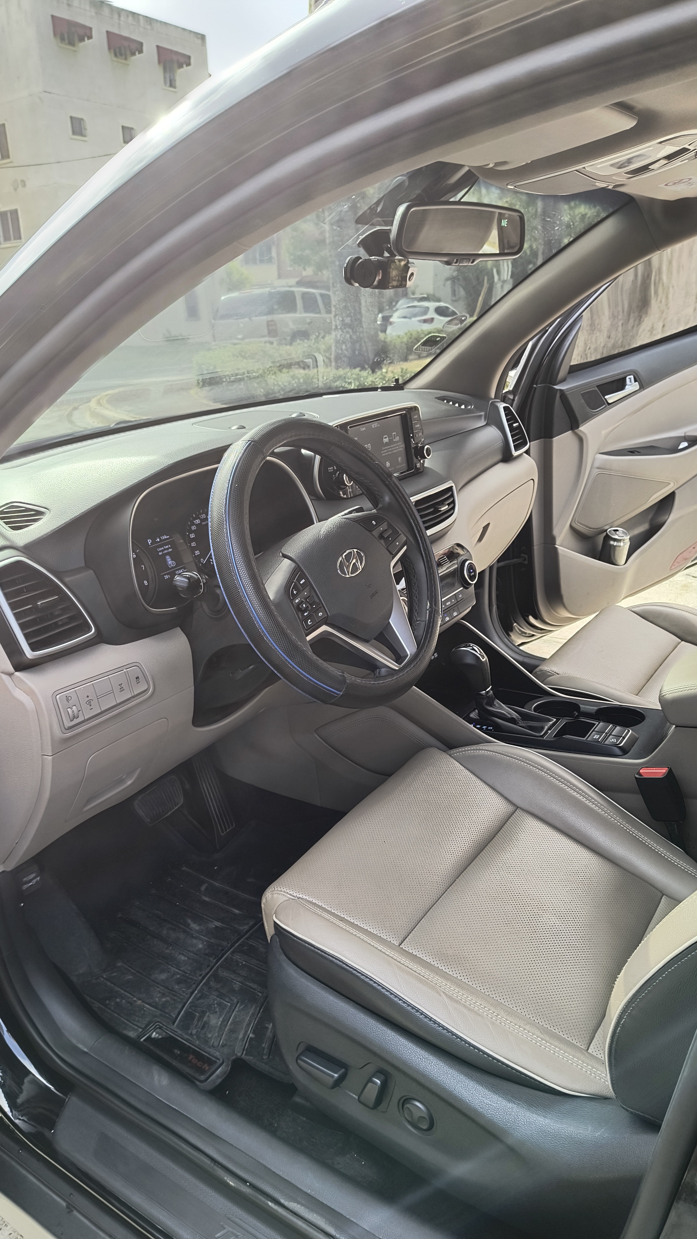 jeepetas y camionetas - Hyundai Tucosn 2019 Limited Panorámica, negociable 8