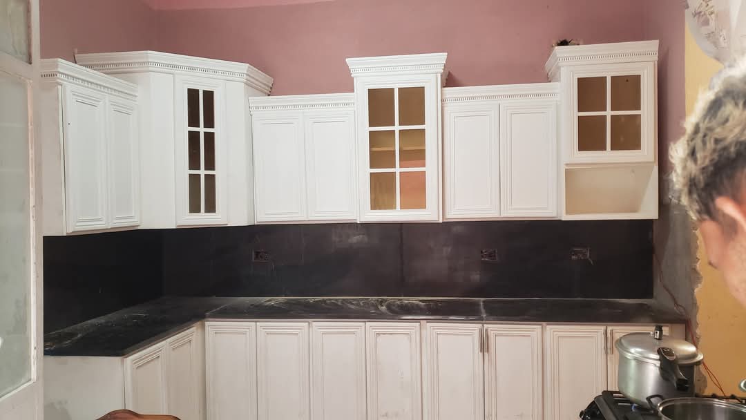 muebles y colchones - Gabinetes de cocina en madera blanco  0