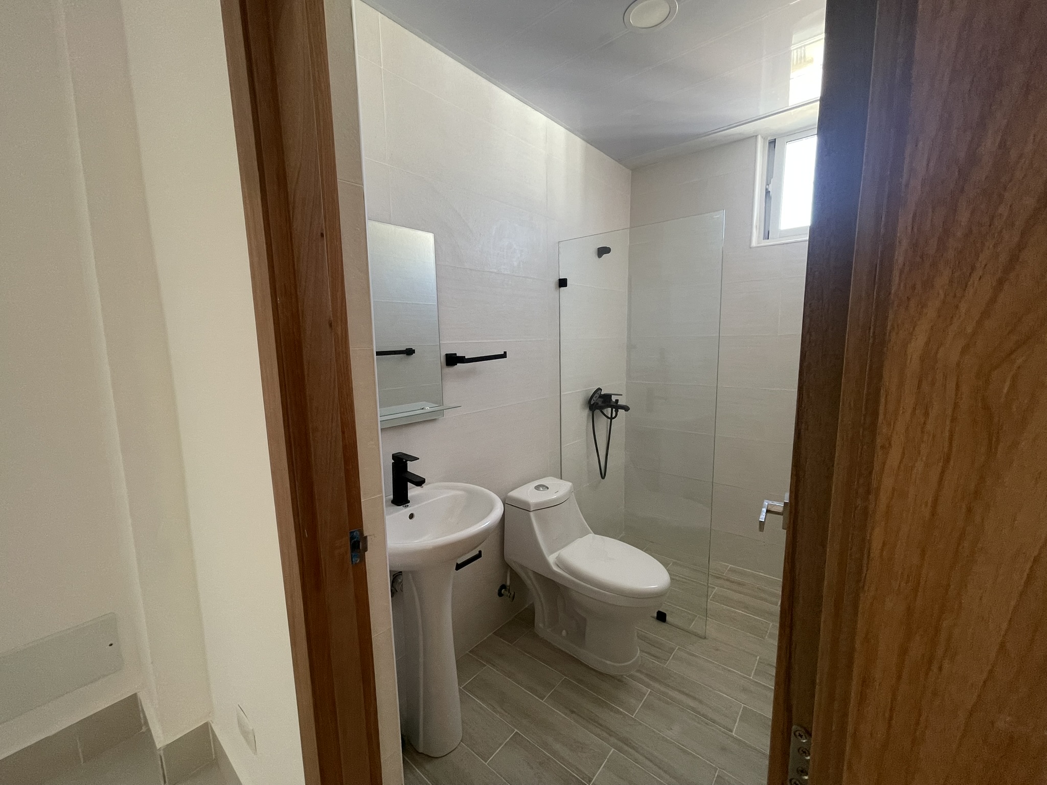 apartamentos - Apartamento en venta 3 habitaciones 2 baños 2 parqueos en Colina de Los Rios 6
