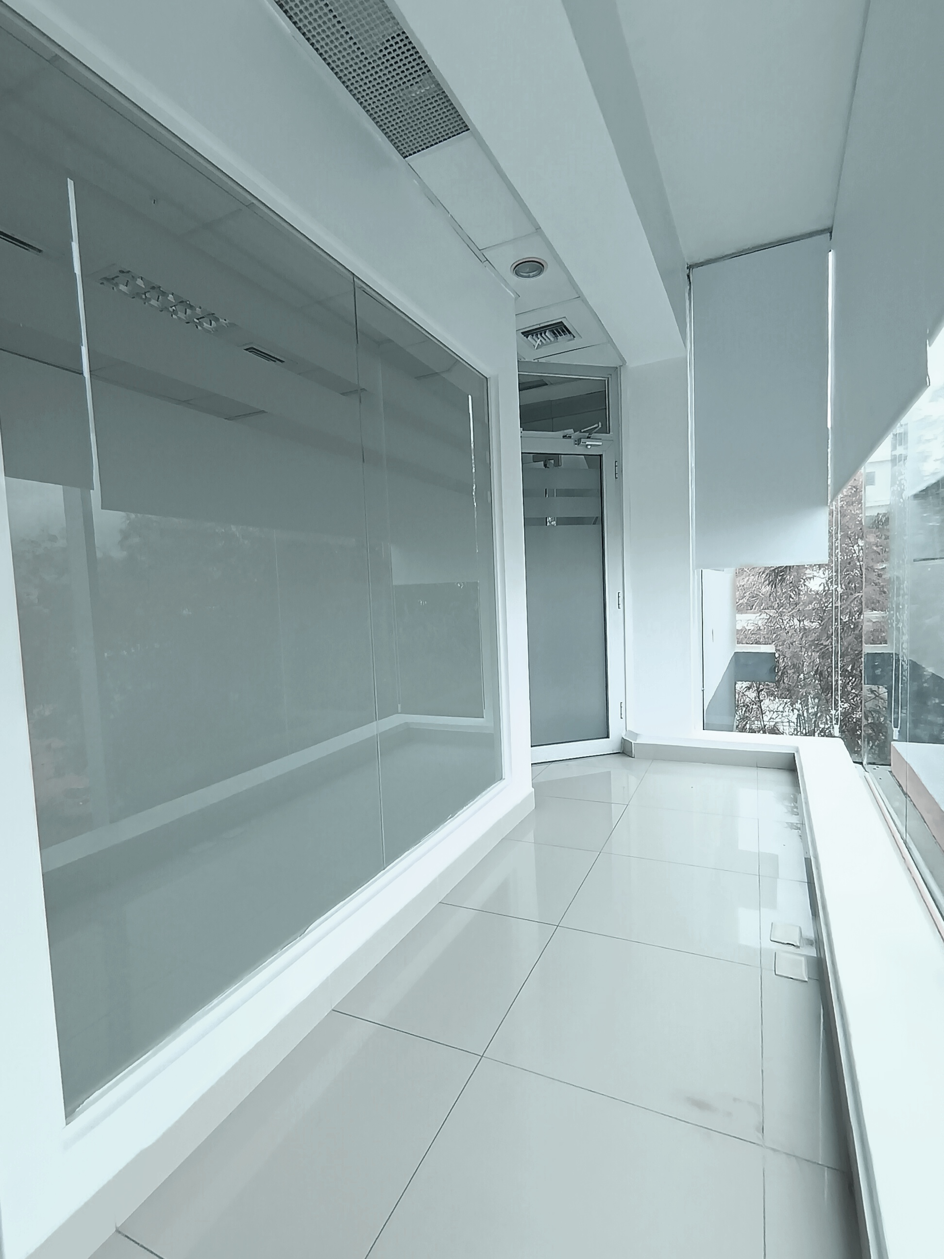 oficinas y locales comerciales - ALQUILO LOCAL PARA OFICINAS EN LOS PRADOS  1