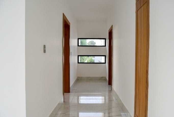 casas - Se Vende Casa de 2 Niveles en Las Carmelitas  5