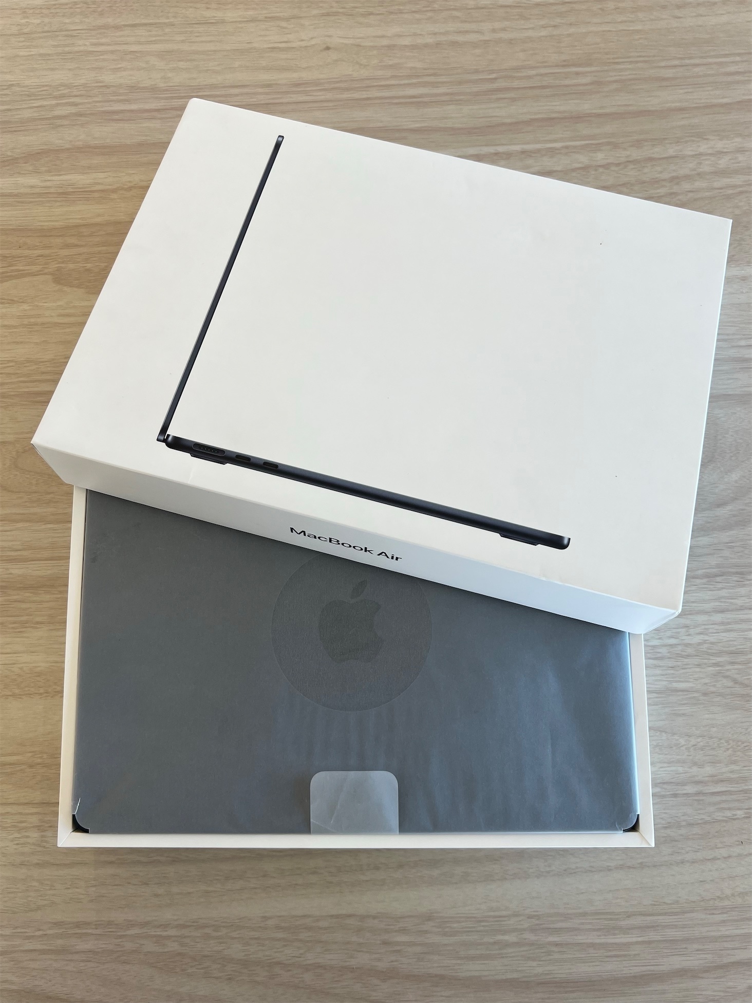 computadoras y laptops - MACBOOK AIR M2 OPEN BOX 256GB SSD 8GB RAM