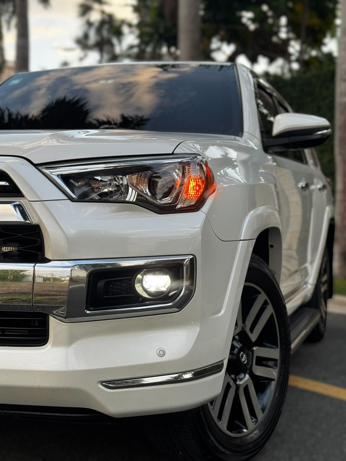 jeepetas y camionetas - Toyota 4 Runner Limited 2021US$54,000 negociable 8
