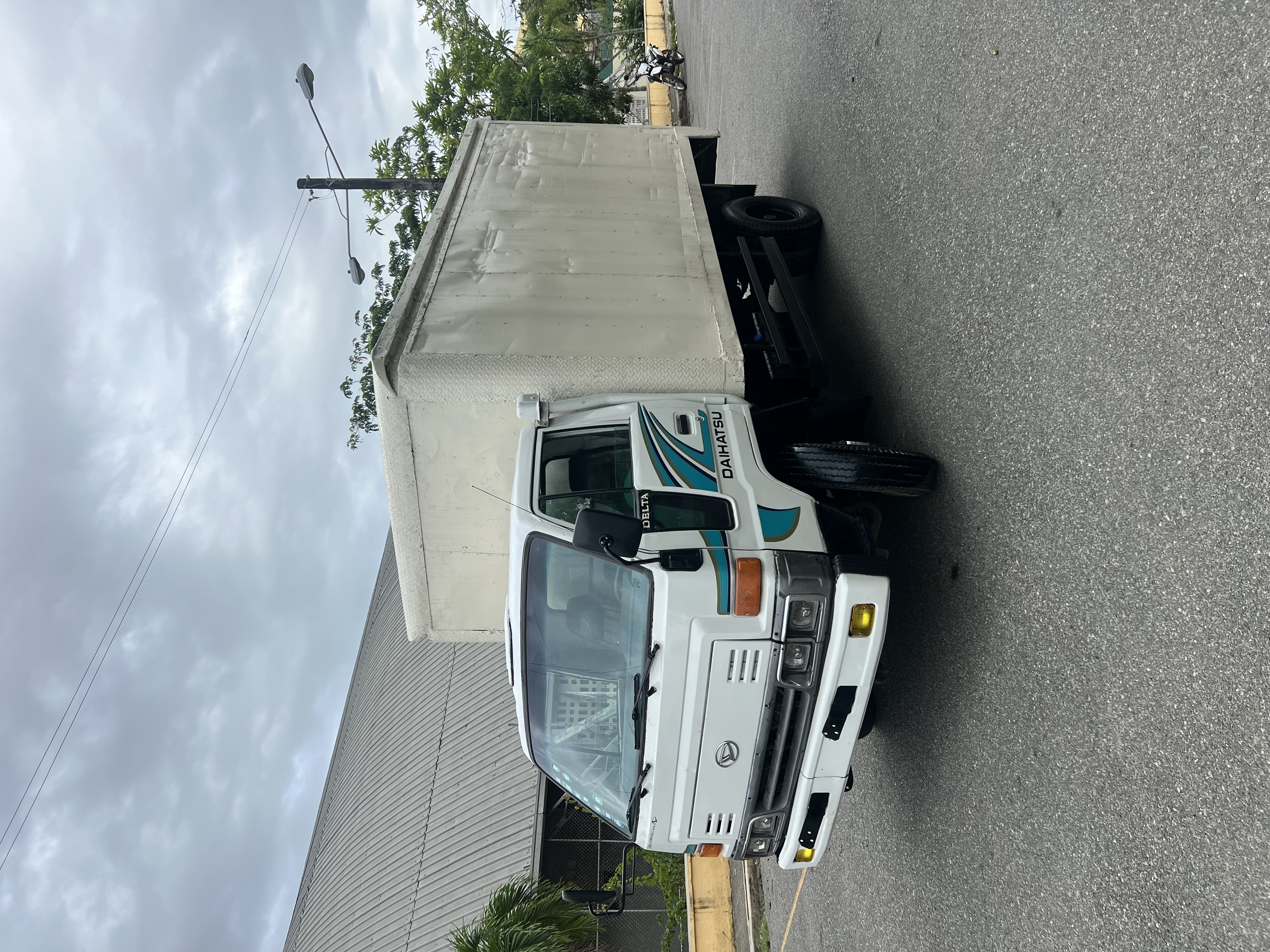 camiones y vehiculos pesados - Camión en excelente estado – listo para trabajar.