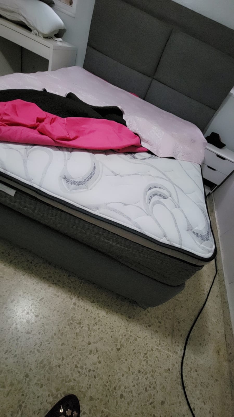 muebles y colchones - Cama, colchón y gavetero 1