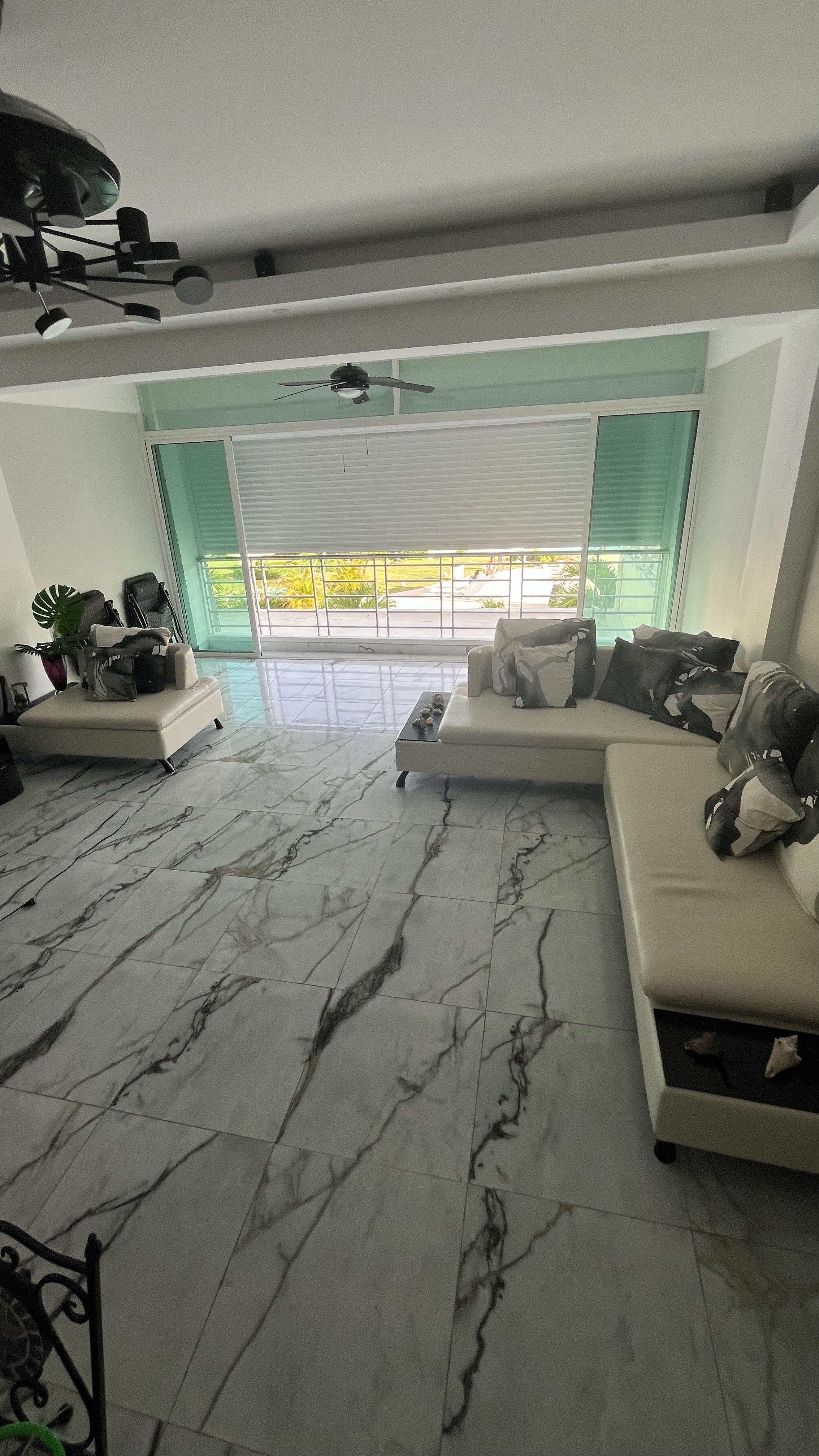 muebles y colchones - Mueble Seccional de oportunidad por motivo de viaje RD$55,000