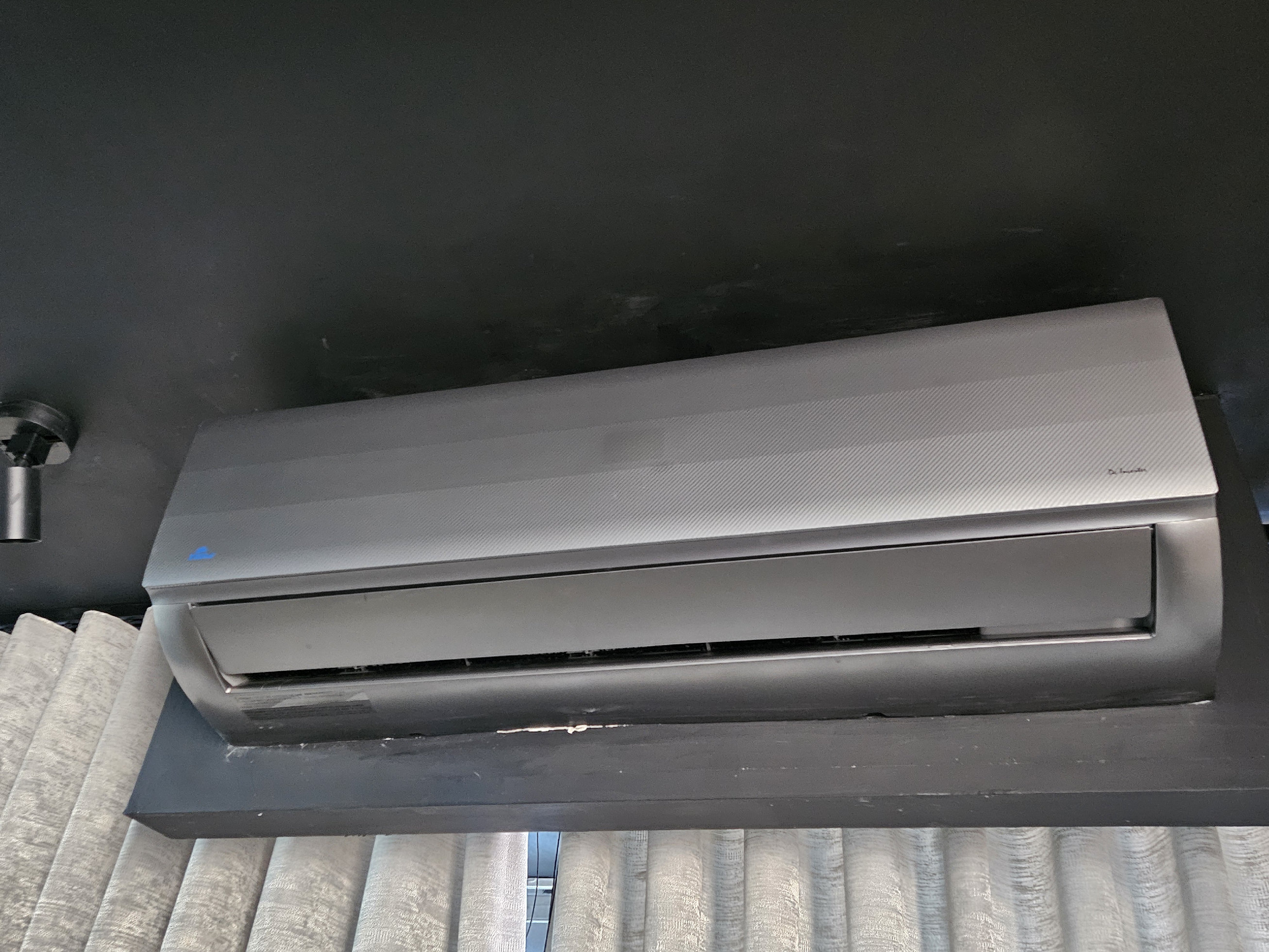 aires acondicionados y abanicos - Aire Acondicionado Split TGM PGT 24,000 BTU On/Off (220V) 0