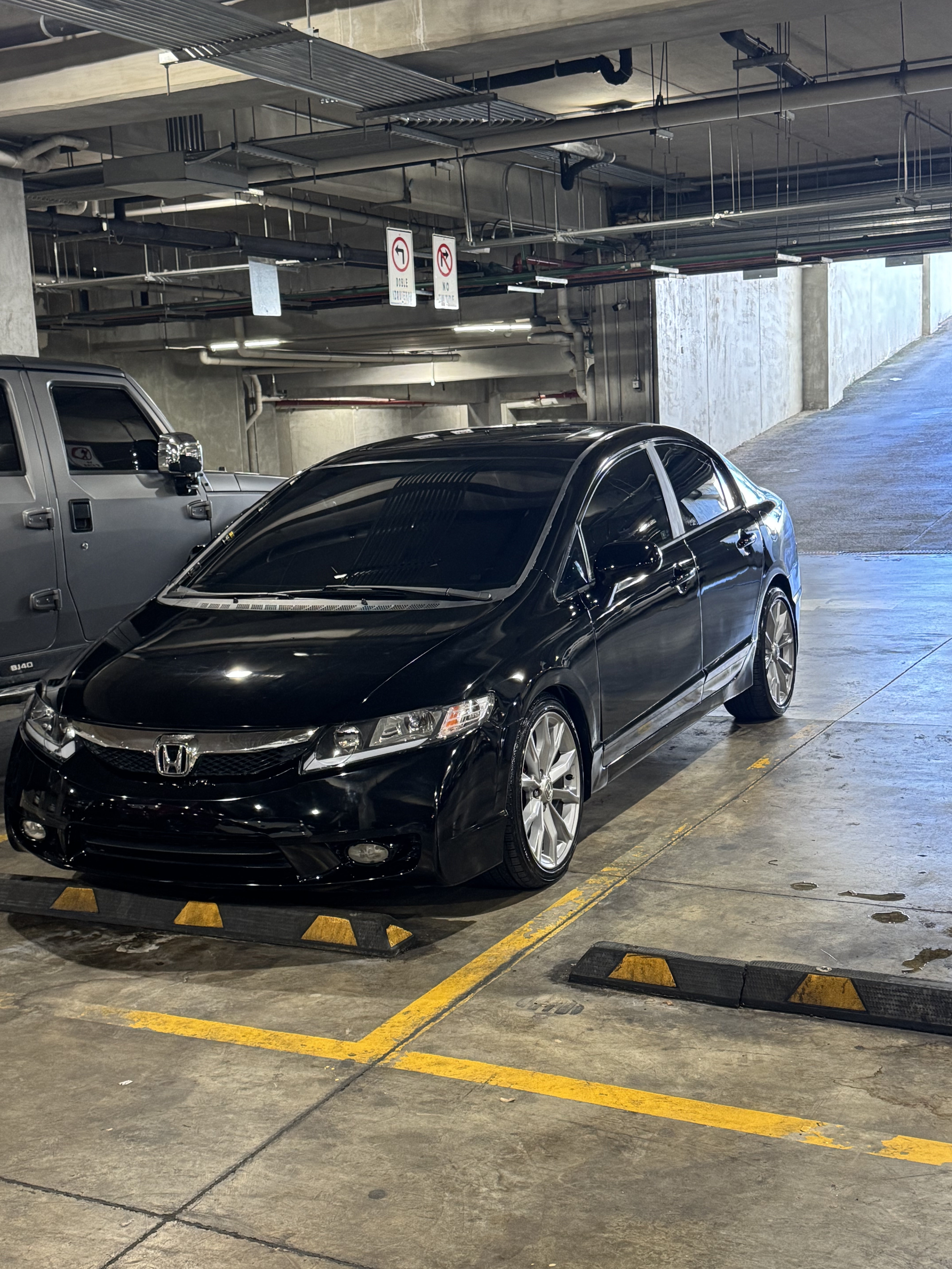 carros - Precio poco negociable. No dudes en contactarme para más detalles.