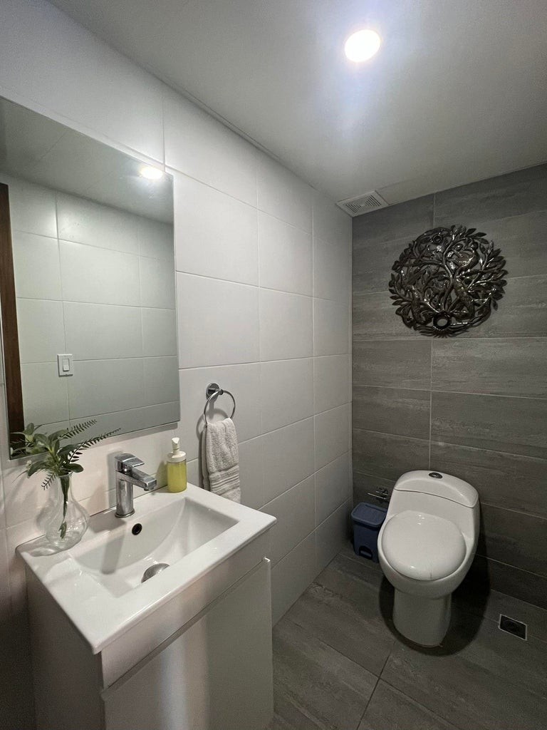 apartamentos -  Alquiler Apartamento de lujo  Totalmente Amueblado de Tres habitaciones. 8