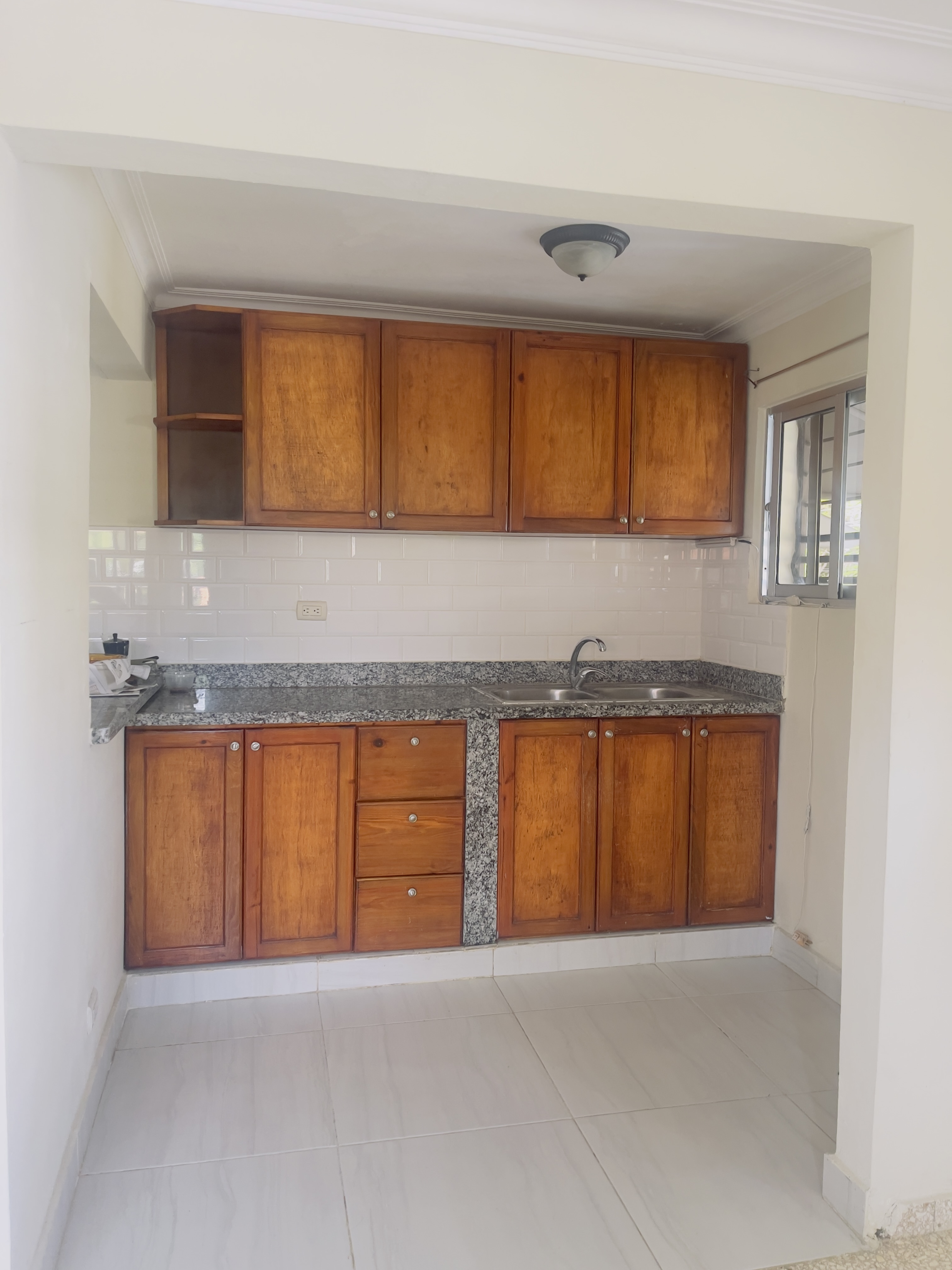 apartamentos - Se alquila  1