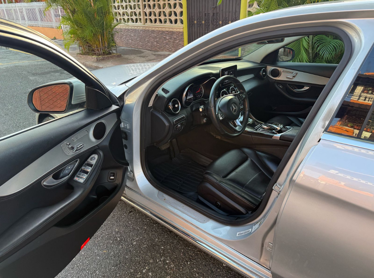carros - Mercedes Benz C300 2015 1