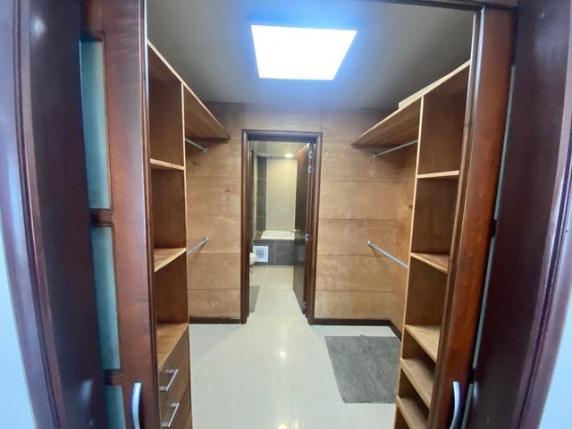 apartamentos - Apartamento en Alquiler en Naco 6