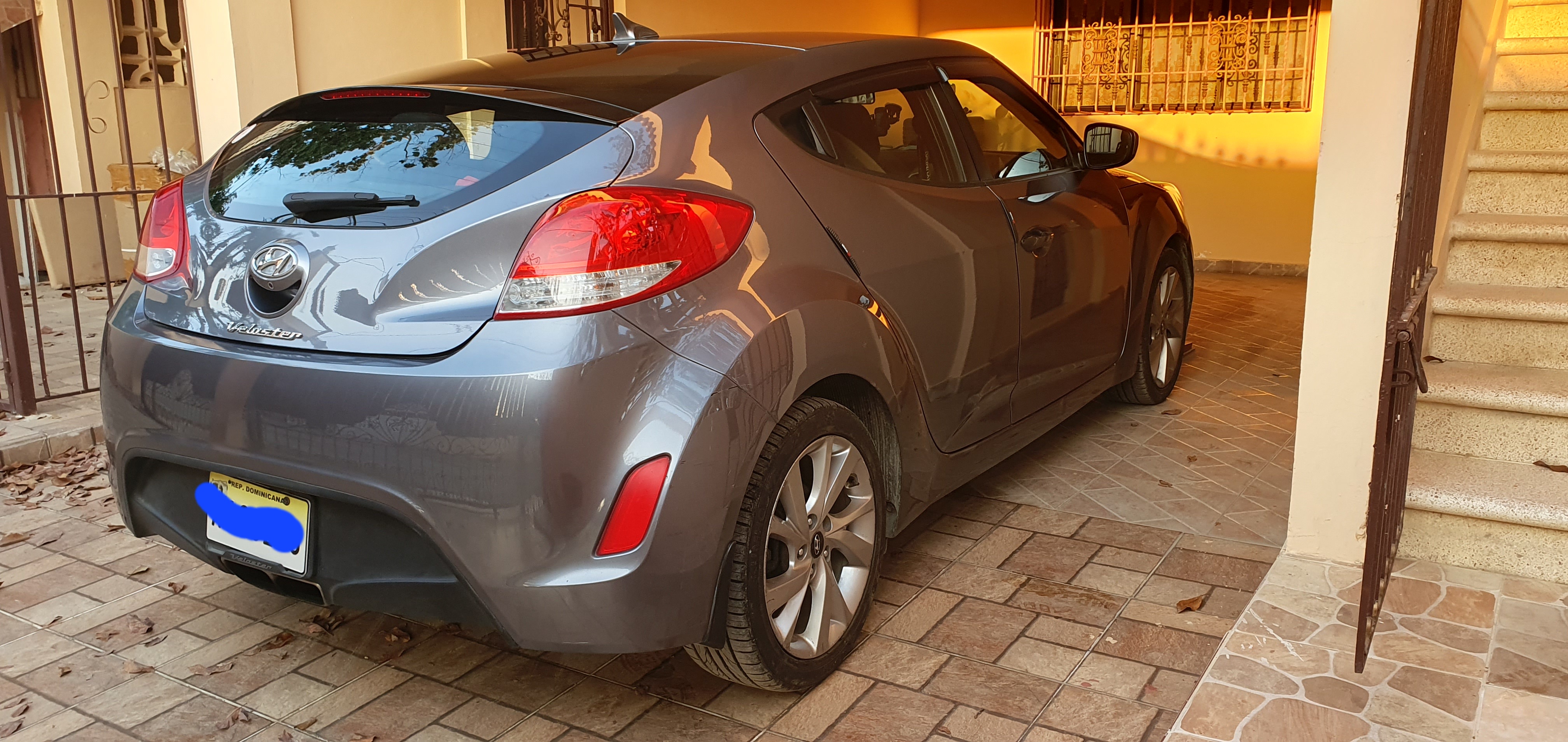 carros - Hyundai veloster  4
