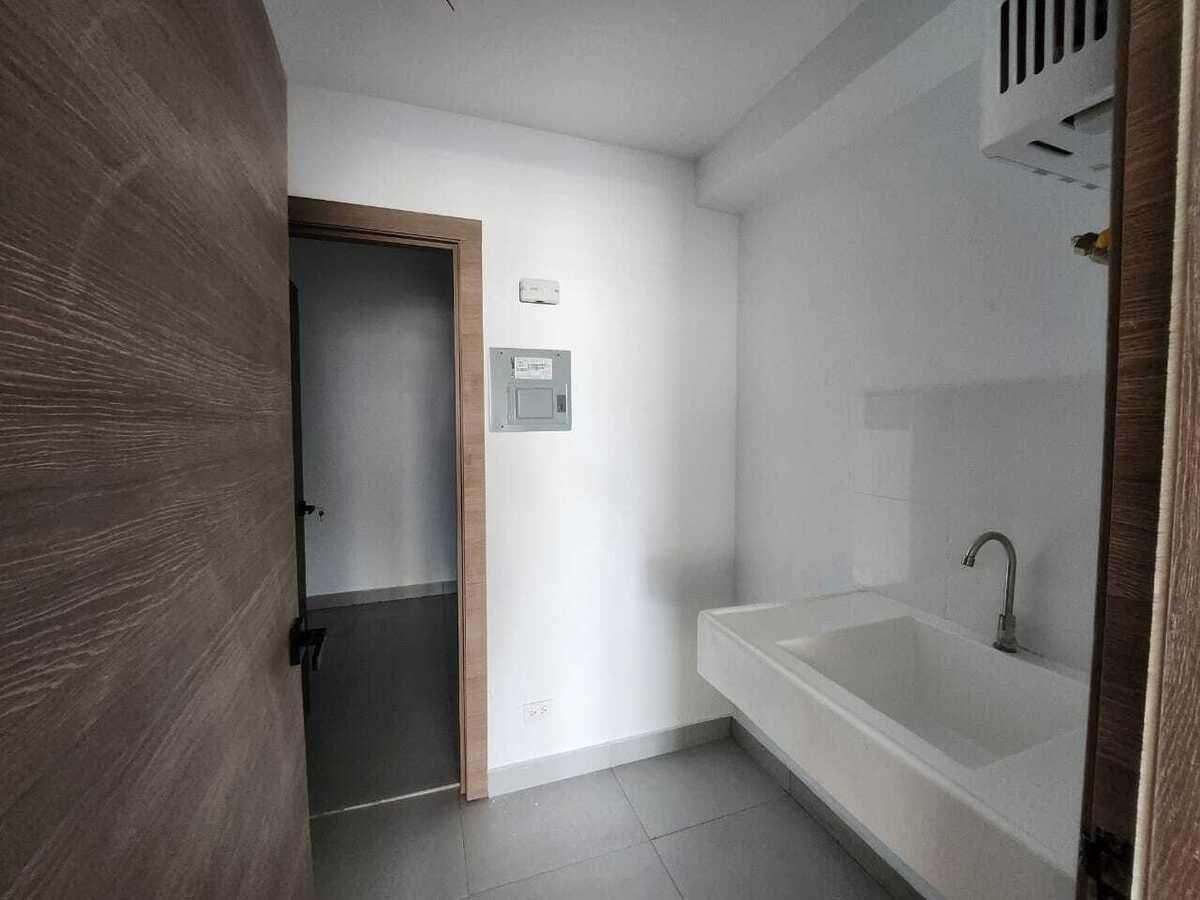 apartamentos - Se vende Apartamento Torre nueva con Piscina Naco 1