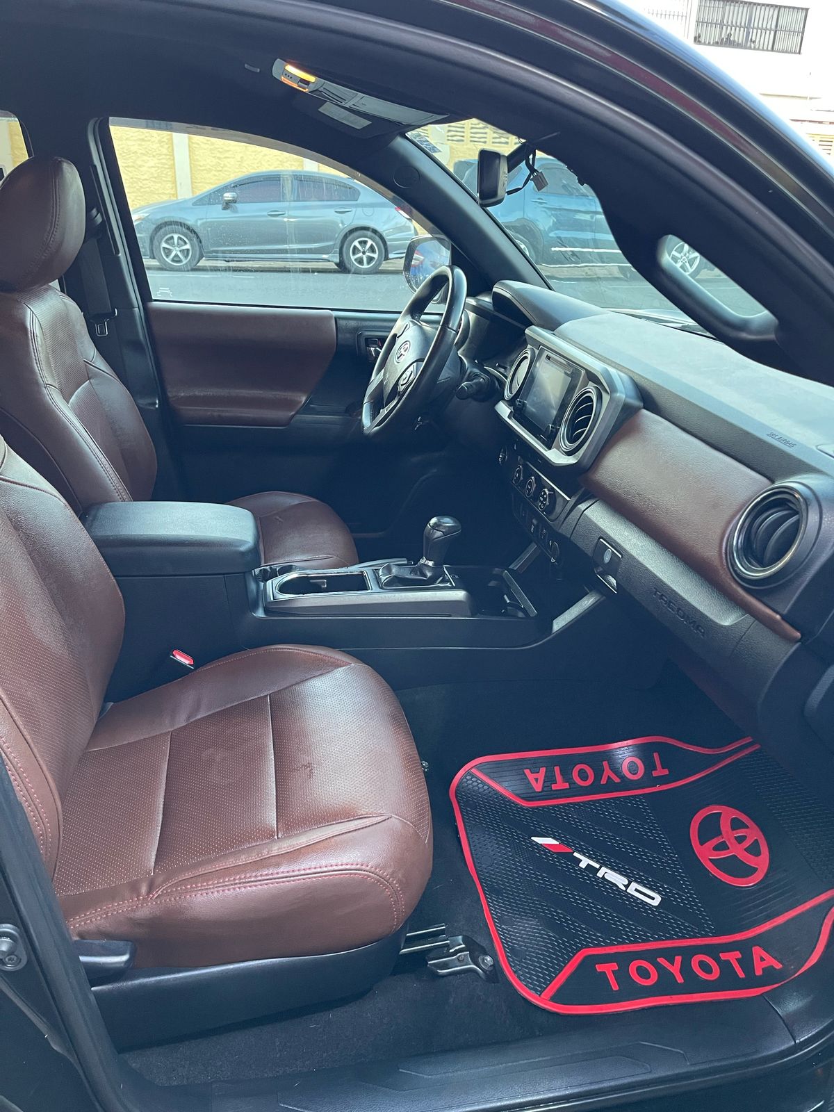 jeepetas y camionetas - 🚨 ¡LA CAMIONETA QUE LO AGUANTA TODO! 🚨
Toyota Tacoma 2019 4x2 5
