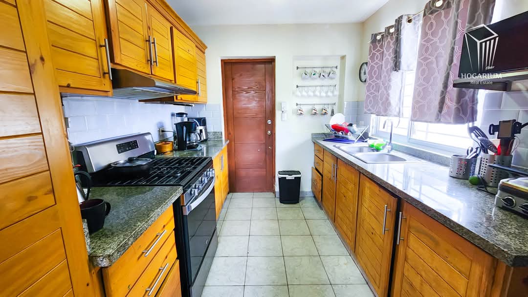 casas - Casa de 2 niveles en Puerta de Hierro. 2