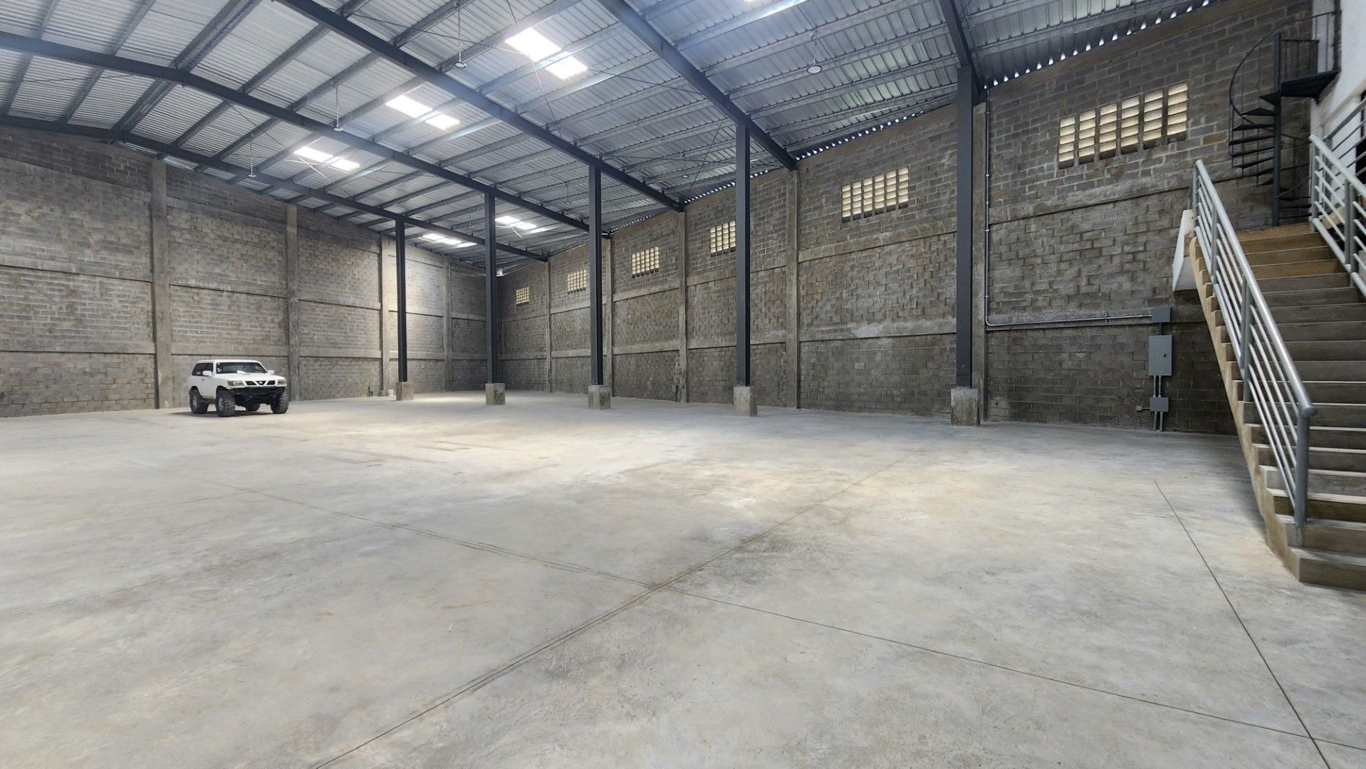 otros inmuebles - Nave Industrial alquile Engombe Santo Domingo este 0