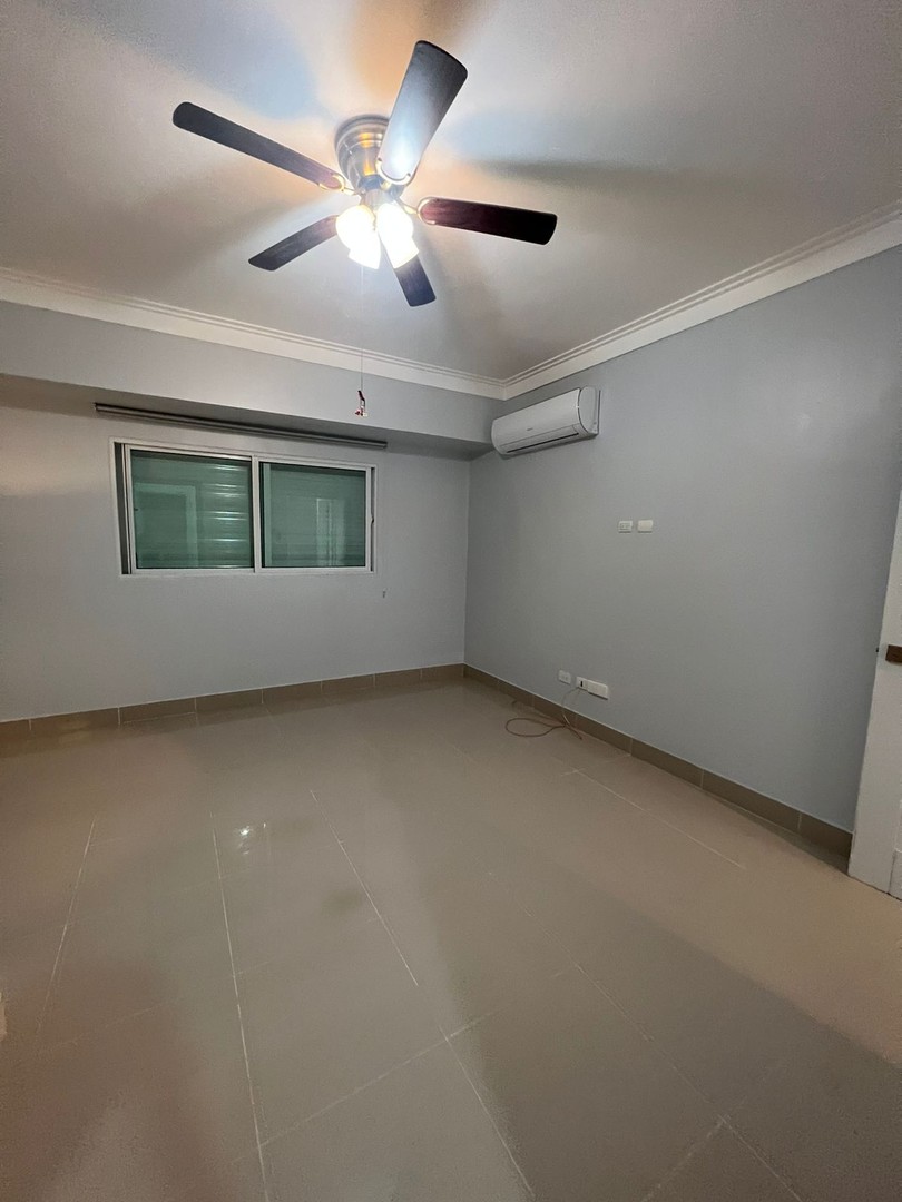 apartamentos - Se vende apartamento en Evaristo Morales 8